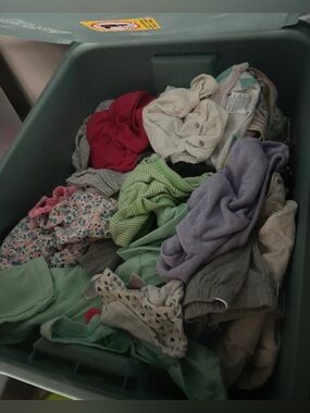 Baby girl’s Clothing lot Mix sizes 6-9 months